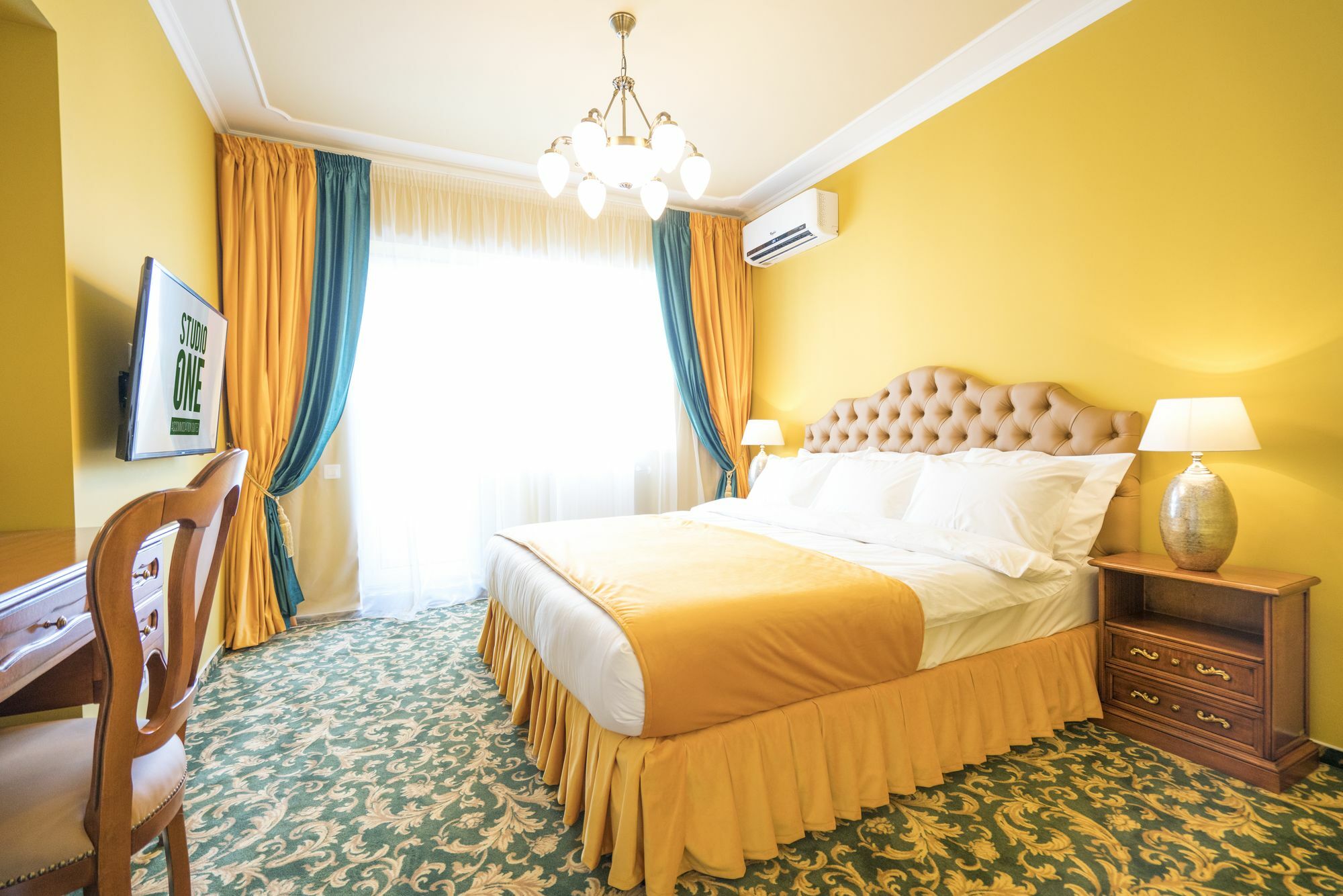 Studio One Accommodation Suites Bucarest Extérieur photo