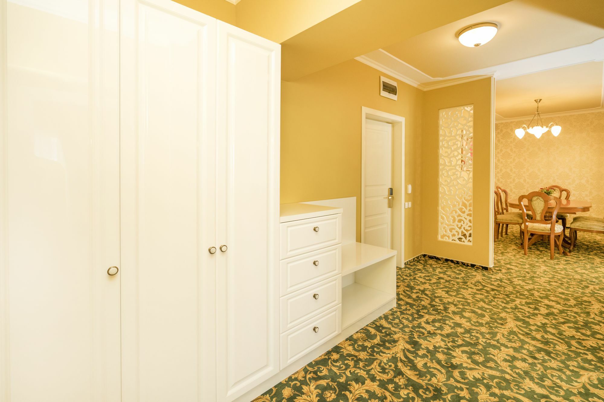 Studio One Accommodation Suites Bucarest Extérieur photo